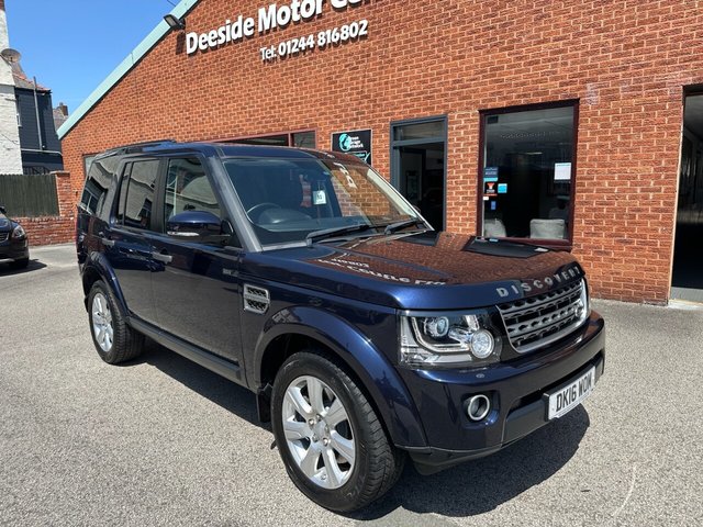 View our Land Rover Discovery 4 3.0 SD V6 SE Tech SUV 5dr Diesel Auto 4WD Euro 6 (s/s) (256 bhp)