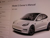 USED 2022 22 TESLA Model 3 Standard Range Plus Saloon 4dr Electric Auto RWD (241 bhp) STUNNING EXAMPLE SUNROOF SAT NAV LEATHER HEATED SEATS PARKING CAMERA CRUISE CONTROL 1 OWNER WARRANTY