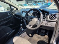 USED 2017 17 RENAULT CLIO 1.2 TCe Dynamique S Nav Hatchback 5dr Petrol EDC Euro 6 (s/s) (120 ps) AUTO + LOW MILES + SATNAV + SENSORS + CRUISE + FSH + AC