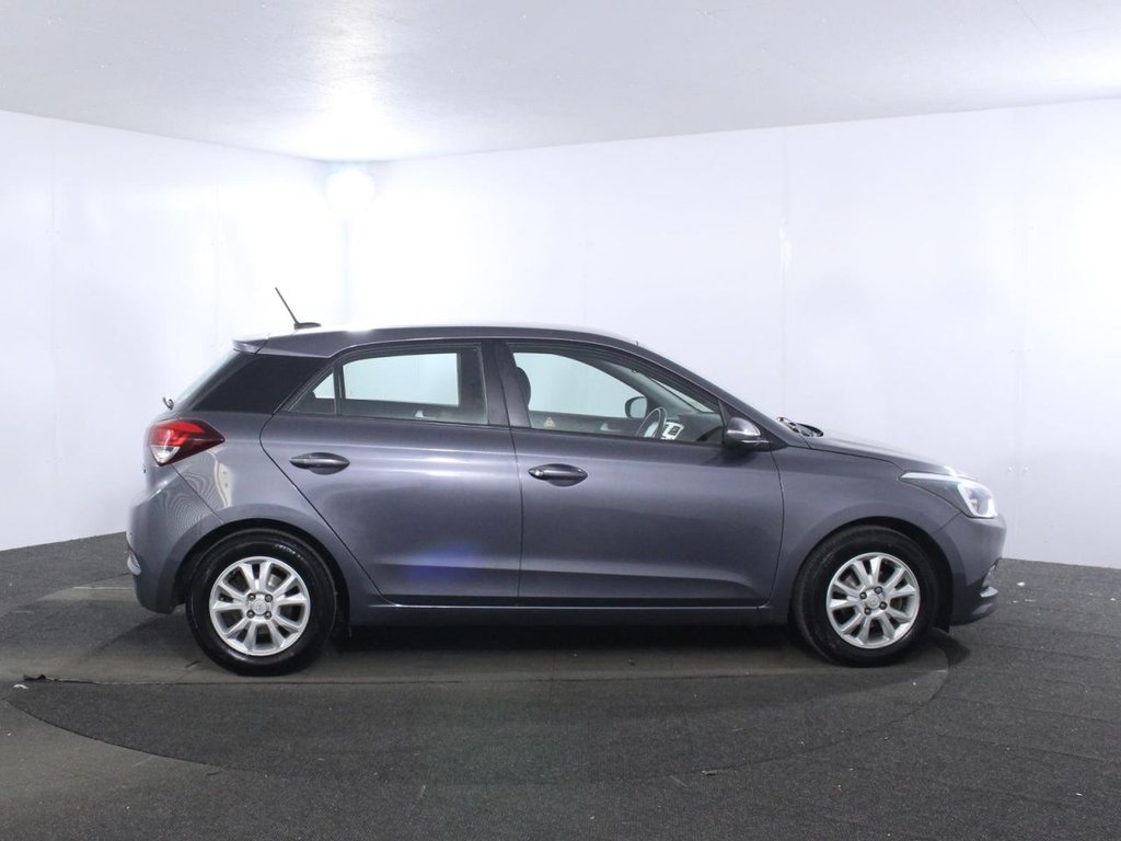 USED 2017 17 HYUNDAI I20 1.2 SE Hatchback 5dr Petrol Manual Euro 6 (84 ps) 