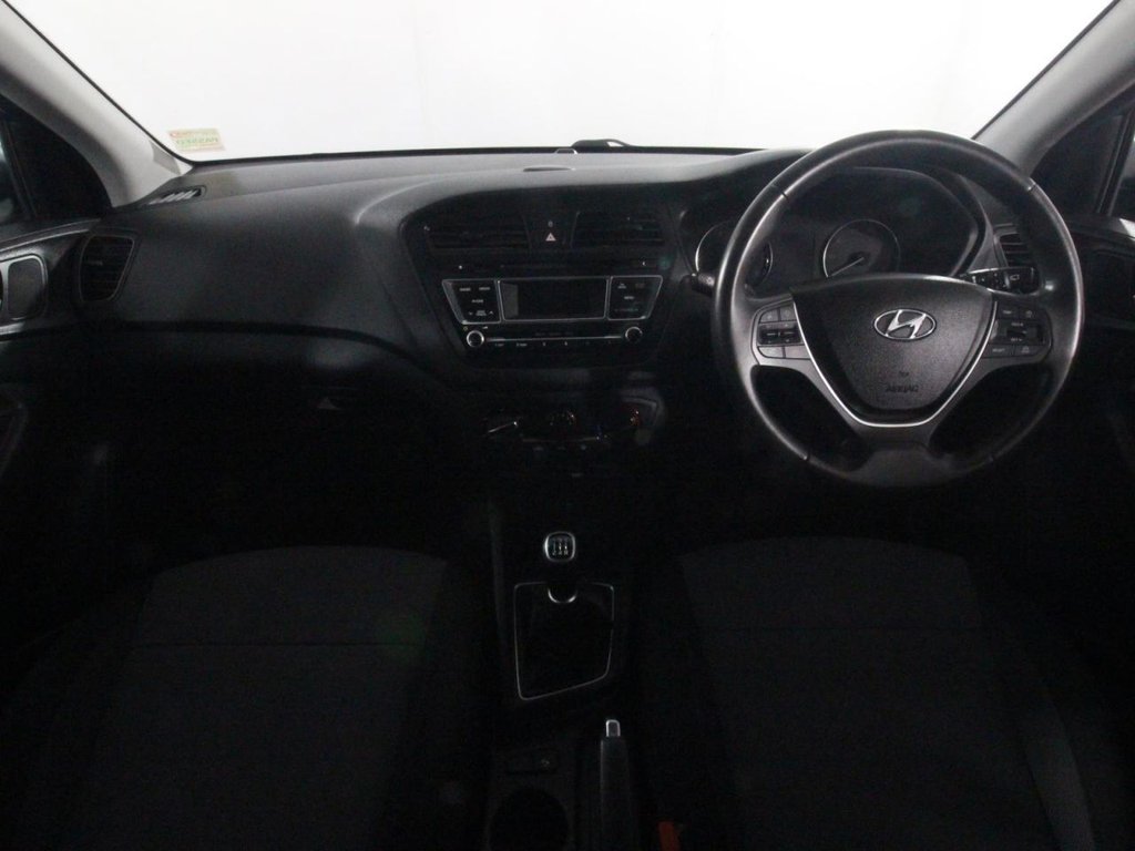 USED 2017 17 HYUNDAI I20 1.2 SE Hatchback 5dr Petrol Manual Euro 6 (84 ps) 