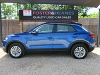 USED 2022 72 VOLKSWAGEN T-ROC 1.5 TSI Life SUV 5dr Petrol Manual Euro 6 (s/s) (150 ps) LOW MILEAGE, CARPLAY, ONE OWNER