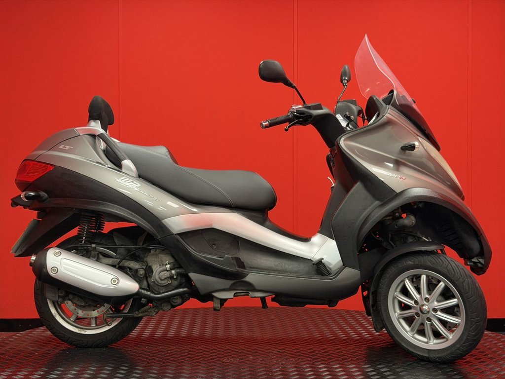 USED 2012 62 PIAGGIO MP3 300 TRADE BIKES AT TRADE PRICES RIDE ON CAR LICENCE