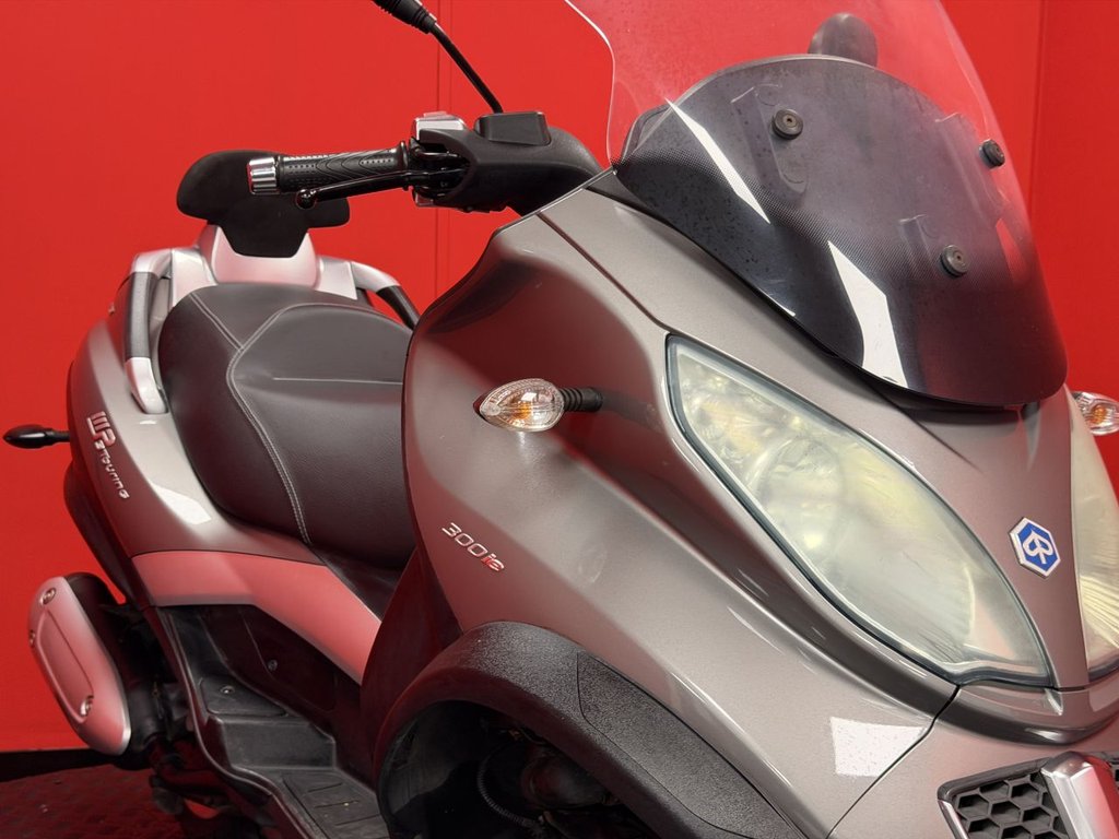 USED 2012 62 PIAGGIO MP3 300 TRADE BIKES AT TRADE PRICES RIDE ON CAR LICENCE
