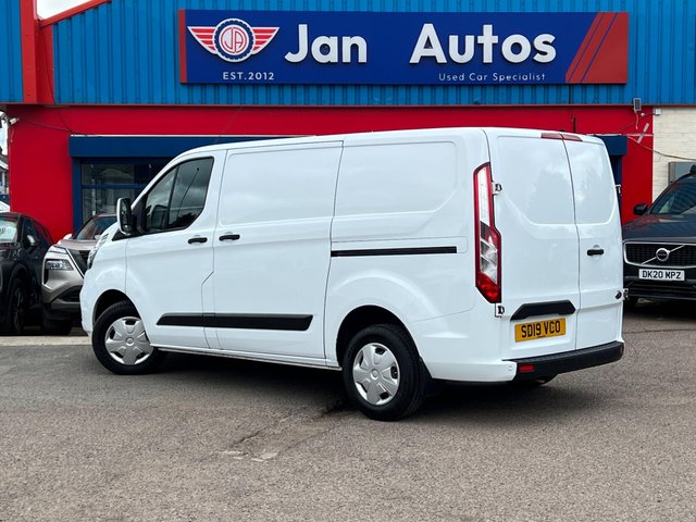 View our FORD TRANSIT CUSTOM