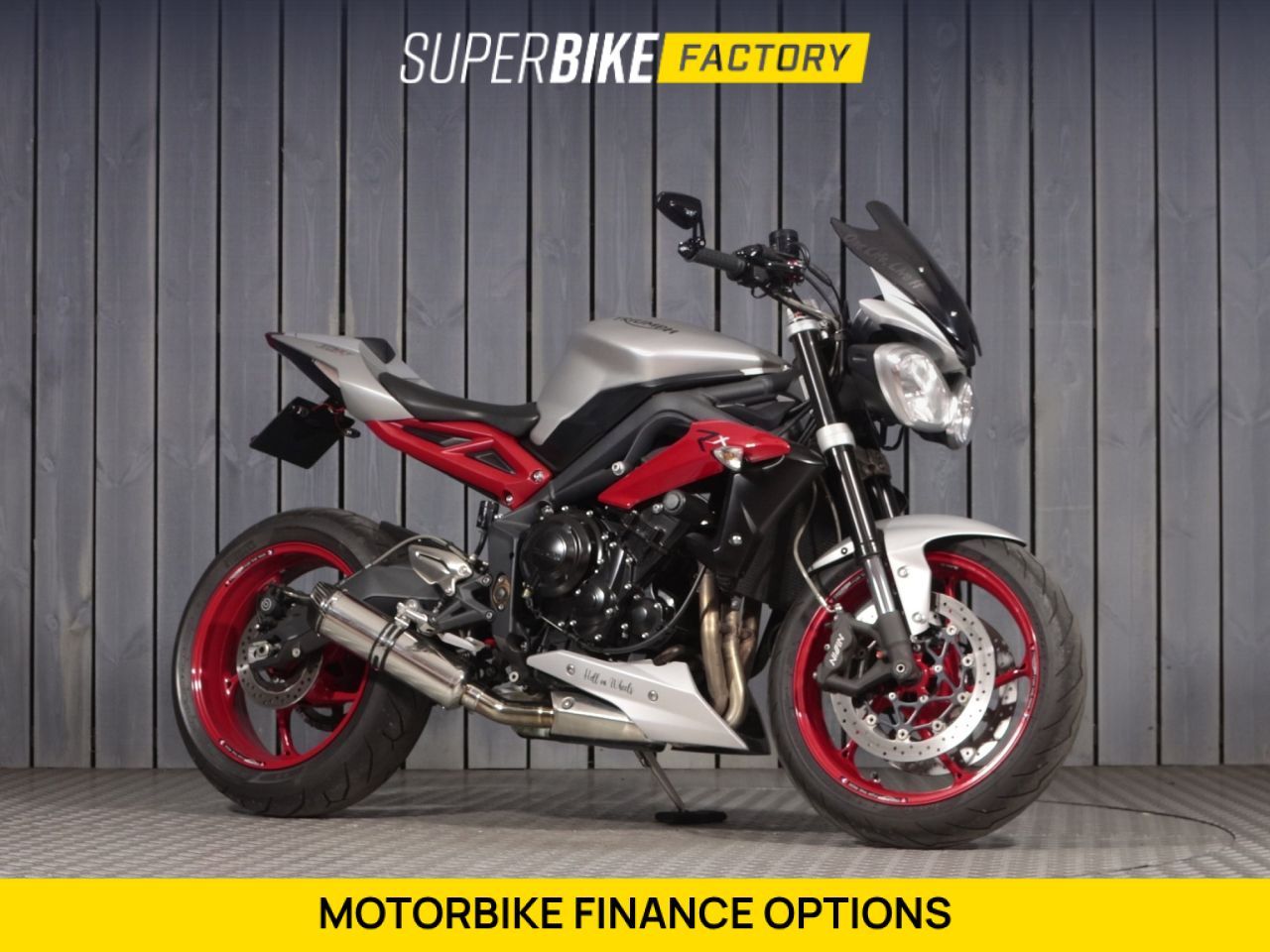 TRIUMPH STREET TRIPLE 675STREET TRIPLE 675