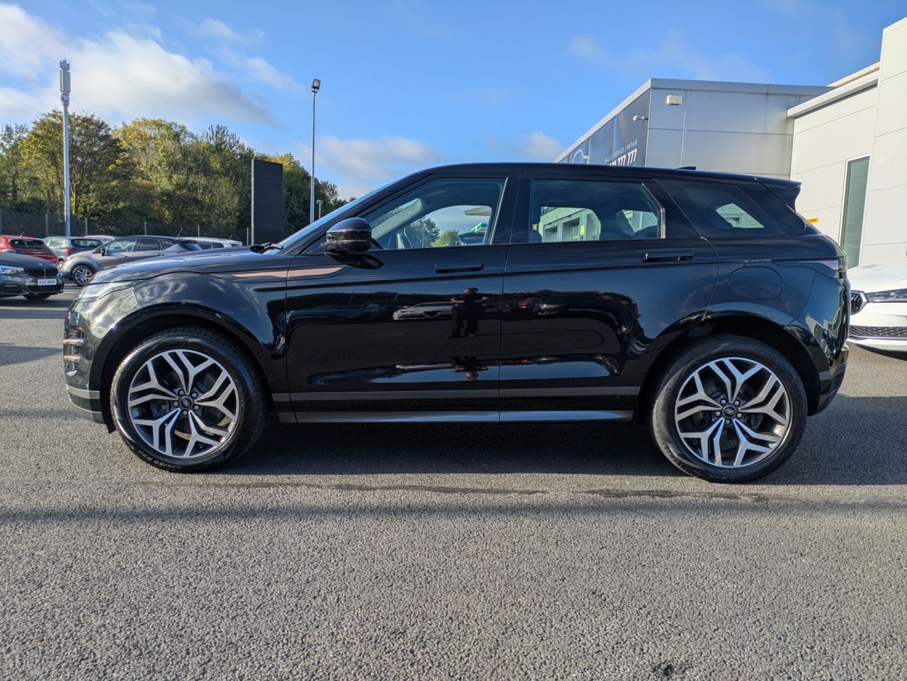 2021 LAND ROVER RANGE ROVER EVOQUE 1.5 P300e 12.2kWh R-Dynamic HSE SUV 5dr Petrol Plug-in Hybrid Auto 4WD Euro - vehicle photo 3 for sale on PureCar