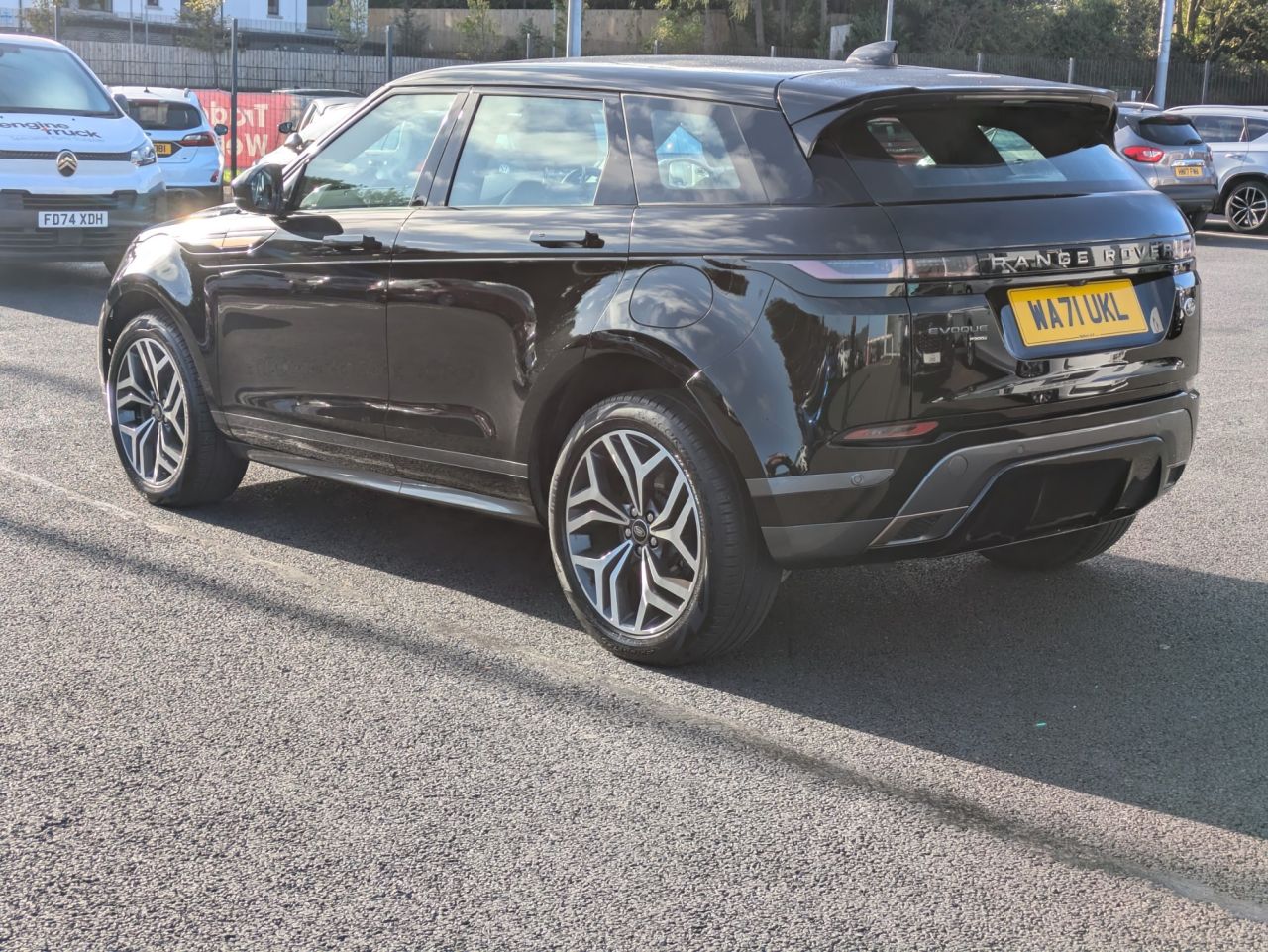 2021 LAND ROVER RANGE ROVER EVOQUE 1.5 P300e 12.2kWh R-Dynamic HSE SUV 5dr Petrol Plug-in Hybrid Auto 4WD Euro - vehicle photo 4 for sale on PureCar