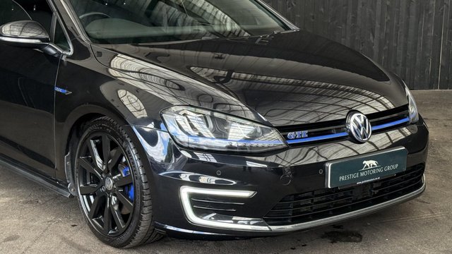 View our VOLKSWAGEN GOLF