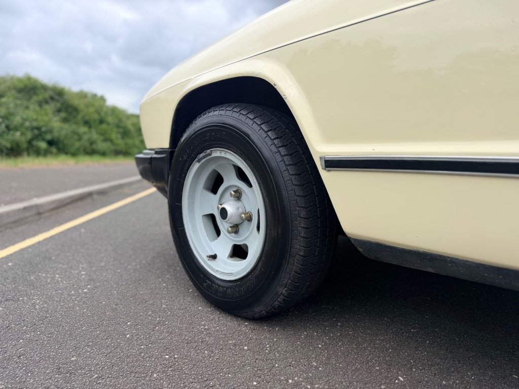 USED 1981 RELIANT SCIMITAR GTE 2.8l // 2dr Convertible //  Auto // 135 BHP // px swap  