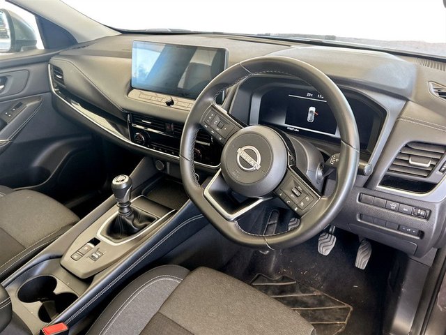 View our NISSAN QASHQAI