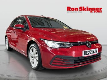 2022 VOLKSWAGEN GOLF}