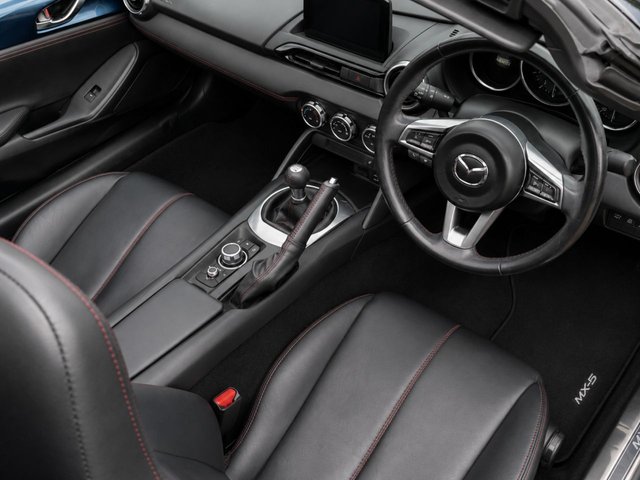 View our MAZDA MX-5
