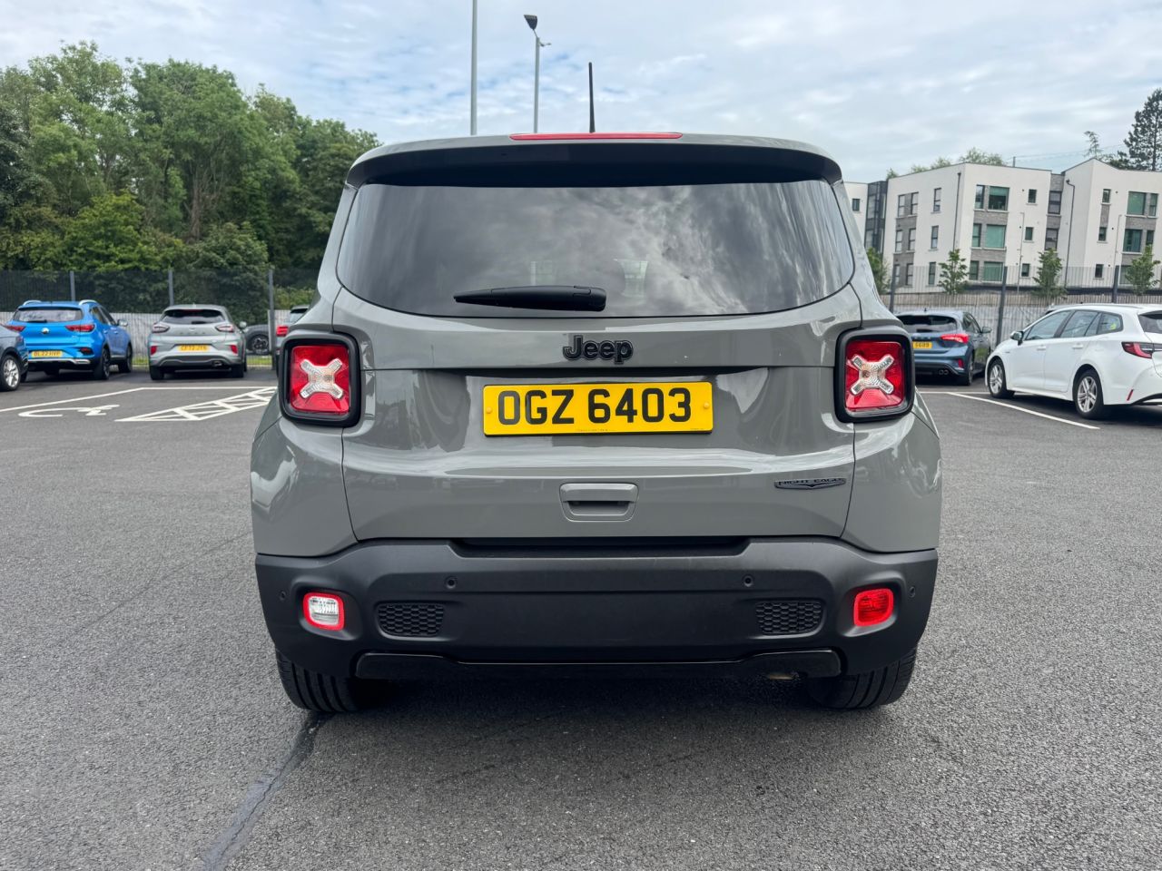 2019 JEEP RENEGADE 1.3 GSE T4 Night Eagle SUV 5dr Petrol DDCT Euro 6 (s/s) (150 ps) - vehicle photo 4 for sale on PureCar