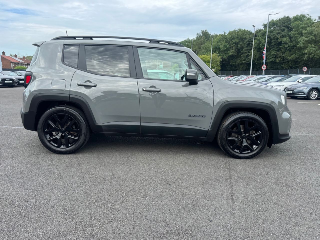 2019 JEEP RENEGADE 1.3 GSE T4 Night Eagle SUV 5dr Petrol DDCT Euro 6 (s/s) (150 ps) - vehicle photo 6 for sale on PureCar