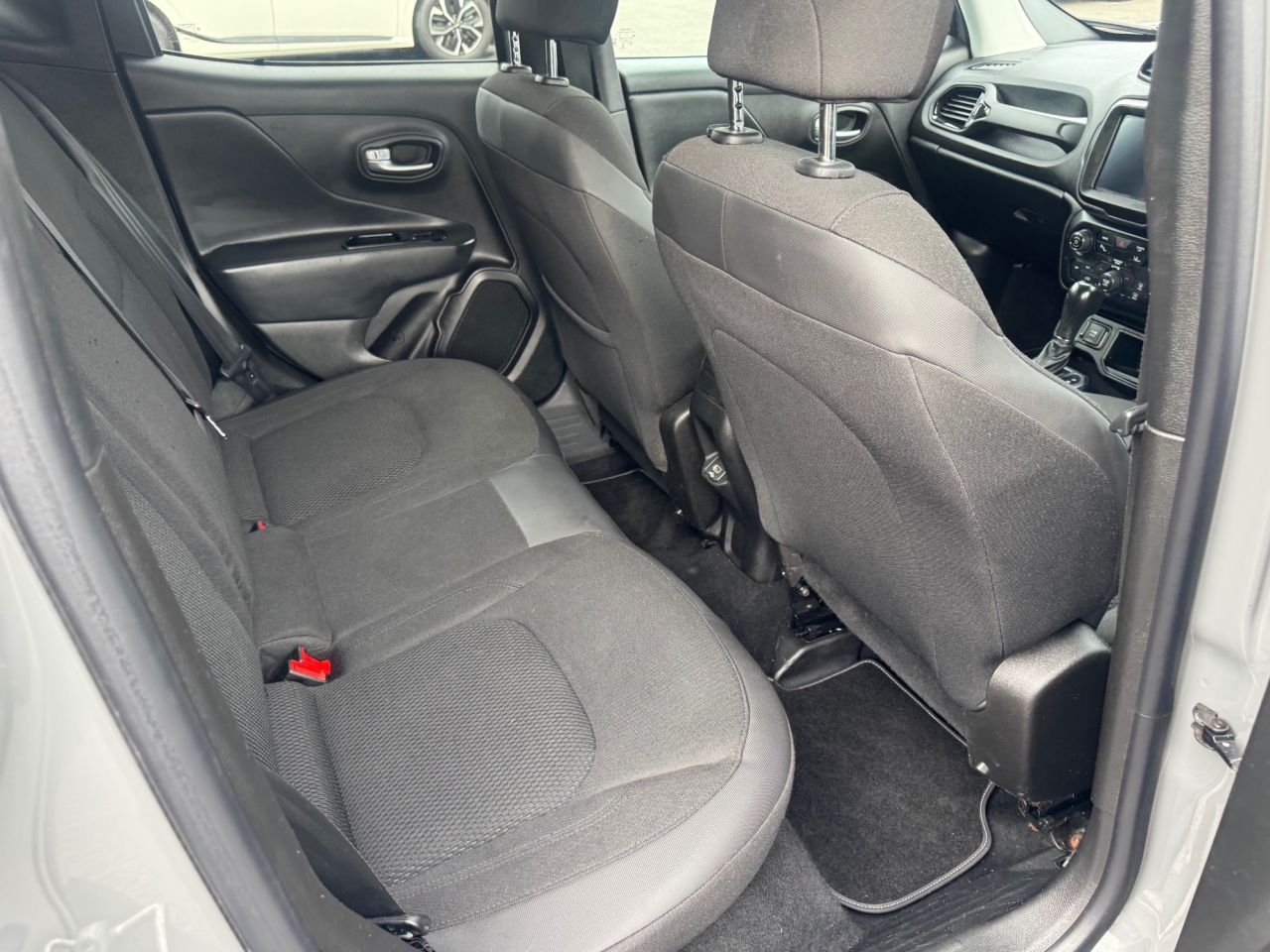 2019 JEEP RENEGADE 1.3 GSE T4 Night Eagle SUV 5dr Petrol DDCT Euro 6 (s/s) (150 ps) - vehicle photo 13 for sale on PureCar