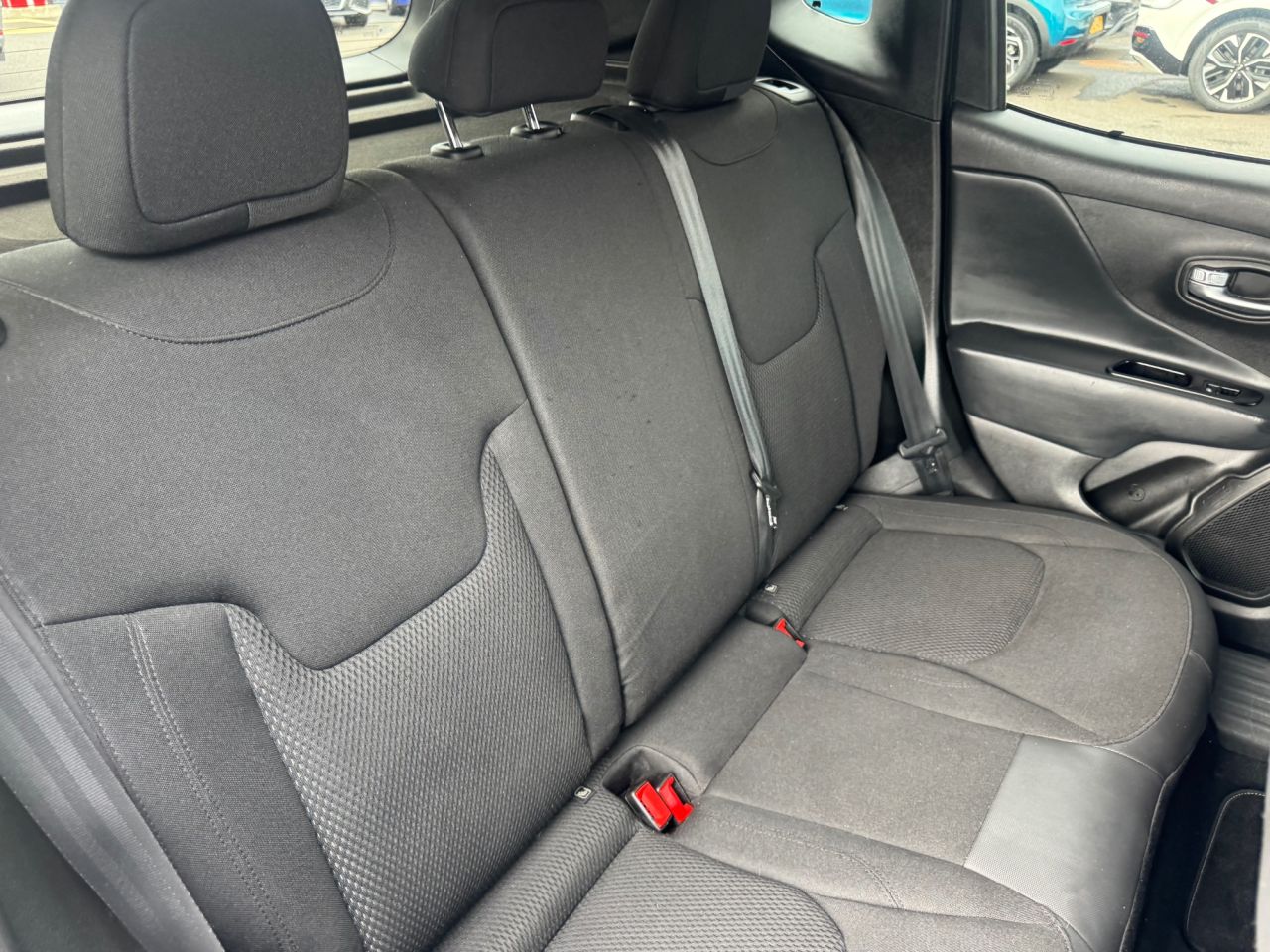 2019 JEEP RENEGADE 1.3 GSE T4 Night Eagle SUV 5dr Petrol DDCT Euro 6 (s/s) (150 ps) - vehicle photo 15 for sale on PureCar