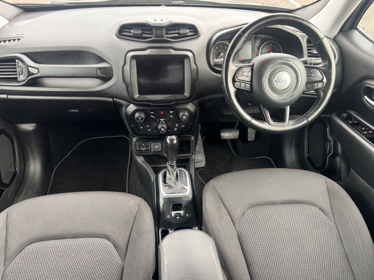 2019 JEEP RENEGADE 1.3 GSE T4 Night Eagle SUV 5dr Petrol DDCT Euro 6 (s/s) (150 ps) - vehicle photo 20 for sale on PureCar