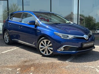 2015 TOYOTA AURIS