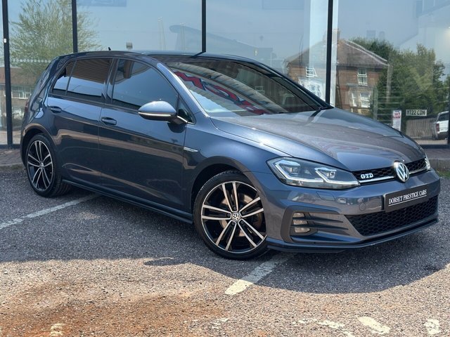 View our VOLKSWAGEN GOLF
