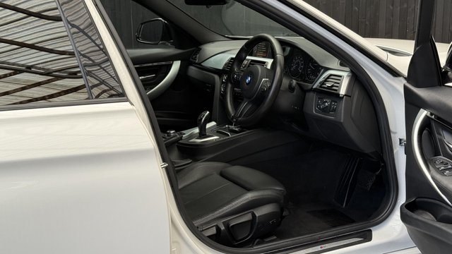 View our BMW 3 SERIES