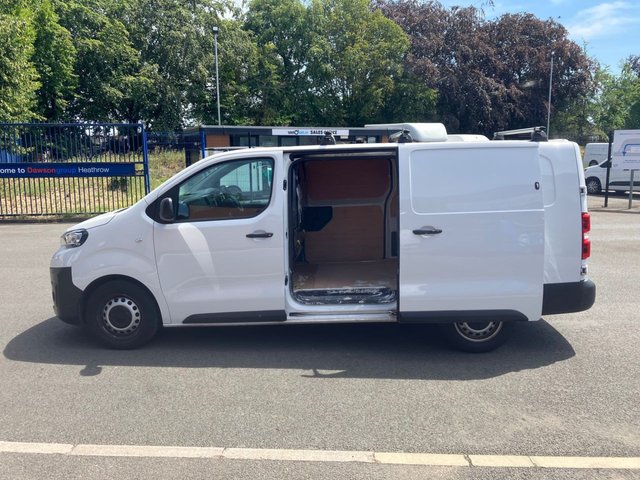 View our PEUGEOT EXPERT