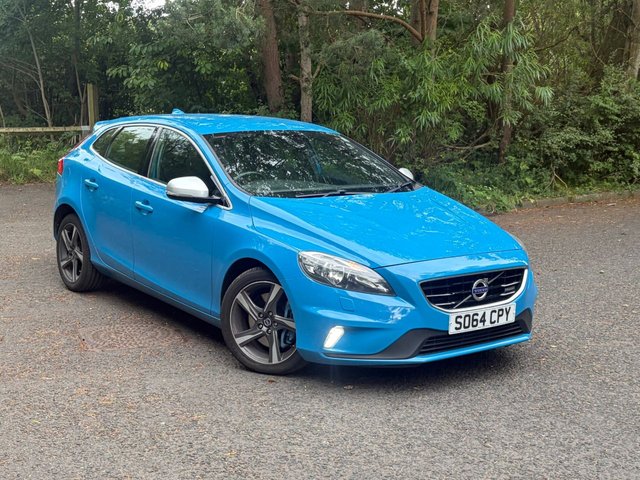 View our VOLVO V40