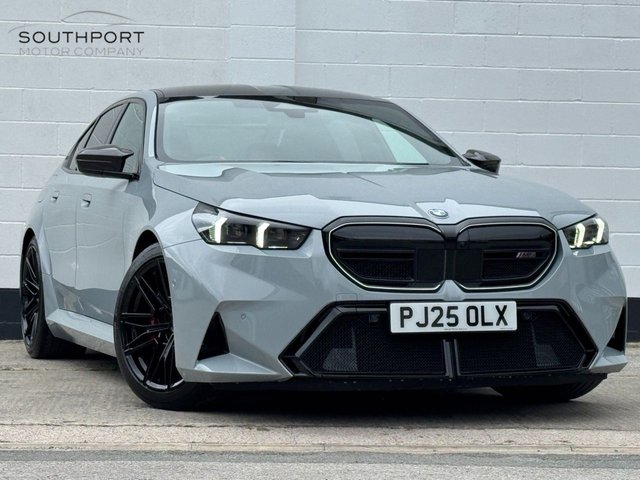 2025 BMW M5