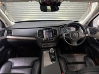 USED 2022 71 VOLVO XC90 2.0h T8 Twin Engine Recharge 11.6kWh Inscription Pro SUV 5dr Petrol Plug-in Hybrid Auto 4WD Euro 6 (s/s) (390 ps) 