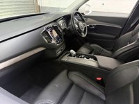 USED 2022 71 VOLVO XC90 2.0h T8 Twin Engine Recharge 11.6kWh Inscription Pro SUV 5dr Petrol Plug-in Hybrid Auto 4WD Euro 6 (s/s) (390 ps) 