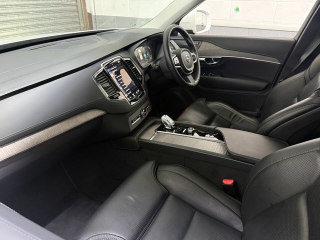 View our VOLVO XC90