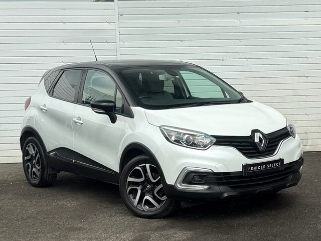 View our RENAULT CAPTUR