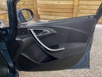 USED 2014 14 VAUXHALL ASTRA 1.6 16v SRi Hatchback 5dr Petrol Auto Euro 5 (115 ps) 