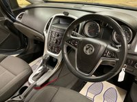 USED 2014 14 VAUXHALL ASTRA 1.6 16v SRi Hatchback 5dr Petrol Auto Euro 5 (115 ps) 
