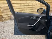 USED 2014 14 VAUXHALL ASTRA 1.6 16v SRi Hatchback 5dr Petrol Auto Euro 5 (115 ps) 
