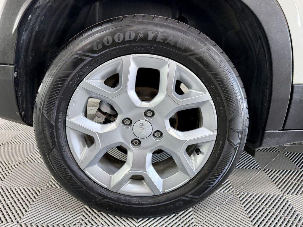 USED 2024 74 JEEP Avenger 1.2 Altitude SUV 5dr Petrol Manual Euro 6 (s/s) (100 ps) 