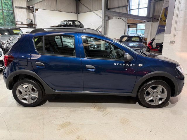View our DACIA SANDERO STEPWAY