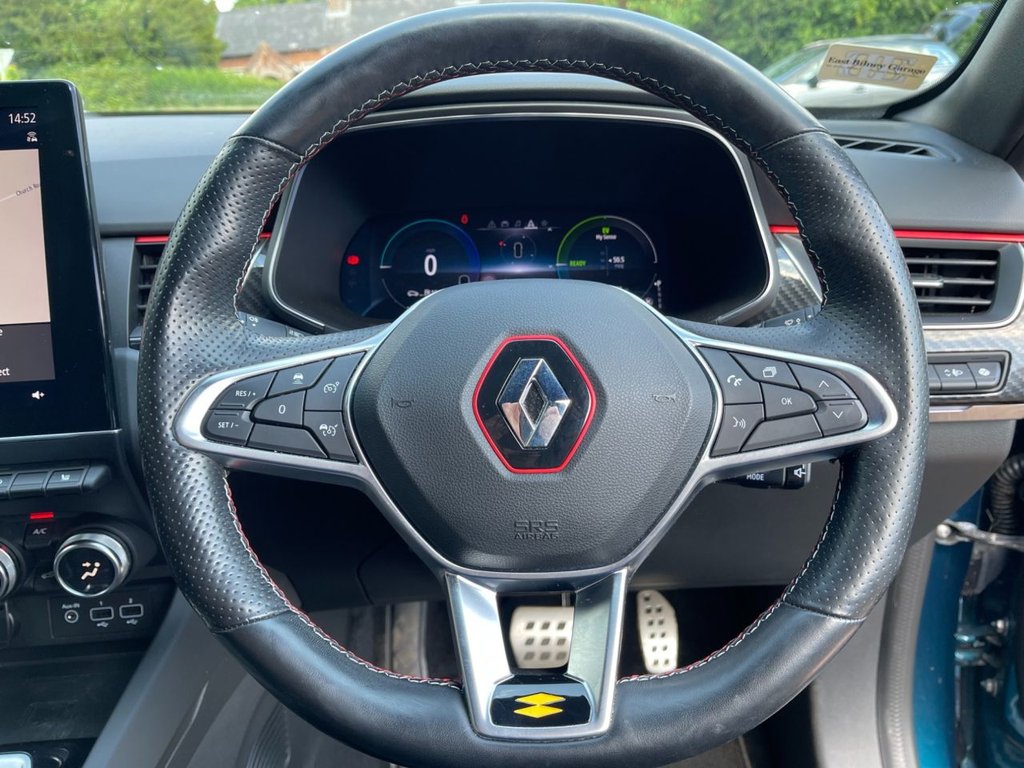 USED 2022 72 RENAULT ARKANA 1.6 E-TECH r.s. line SUV 5dr Petrol Hybrid Auto 2WD Euro 6 (s/s) (145 bhp) 