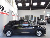 USED 2020 69 MINI HATCH 1.5 Cooper Classic Hatchback 5dr Petrol Steptronic Euro 6 (s/s) (136 ps) NAV-HTD SEATS-CAMERA-CARPLAY