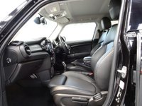 USED 2020 69 MINI HATCH 1.5 Cooper Classic Hatchback 5dr Petrol Steptronic Euro 6 (s/s) (136 ps) NAV-HTD SEATS-CAMERA-CARPLAY