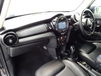 USED 2020 69 MINI HATCH 1.5 Cooper Classic Hatchback 5dr Petrol Steptronic Euro 6 (s/s) (136 ps) NAV-HTD SEATS-CAMERA-CARPLAY