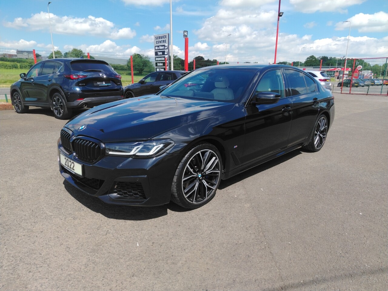 2022 BMW 5 SERIES 2.0 520d MHT M Sport Saloon 4dr Diesel Hybrid Steptronic Euro 6 (s/s) (190 - vehicle photo 22 for sale on PureCar