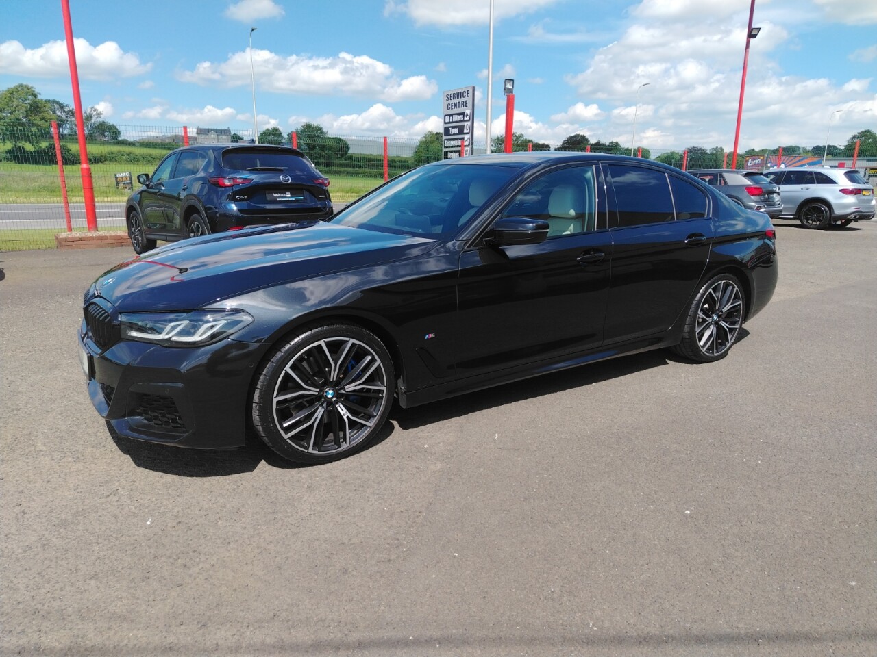 2022 BMW 5 SERIES 2.0 520d MHT M Sport Saloon 4dr Diesel Hybrid Steptronic Euro 6 (s/s) (190 - vehicle photo 25 for sale on PureCar