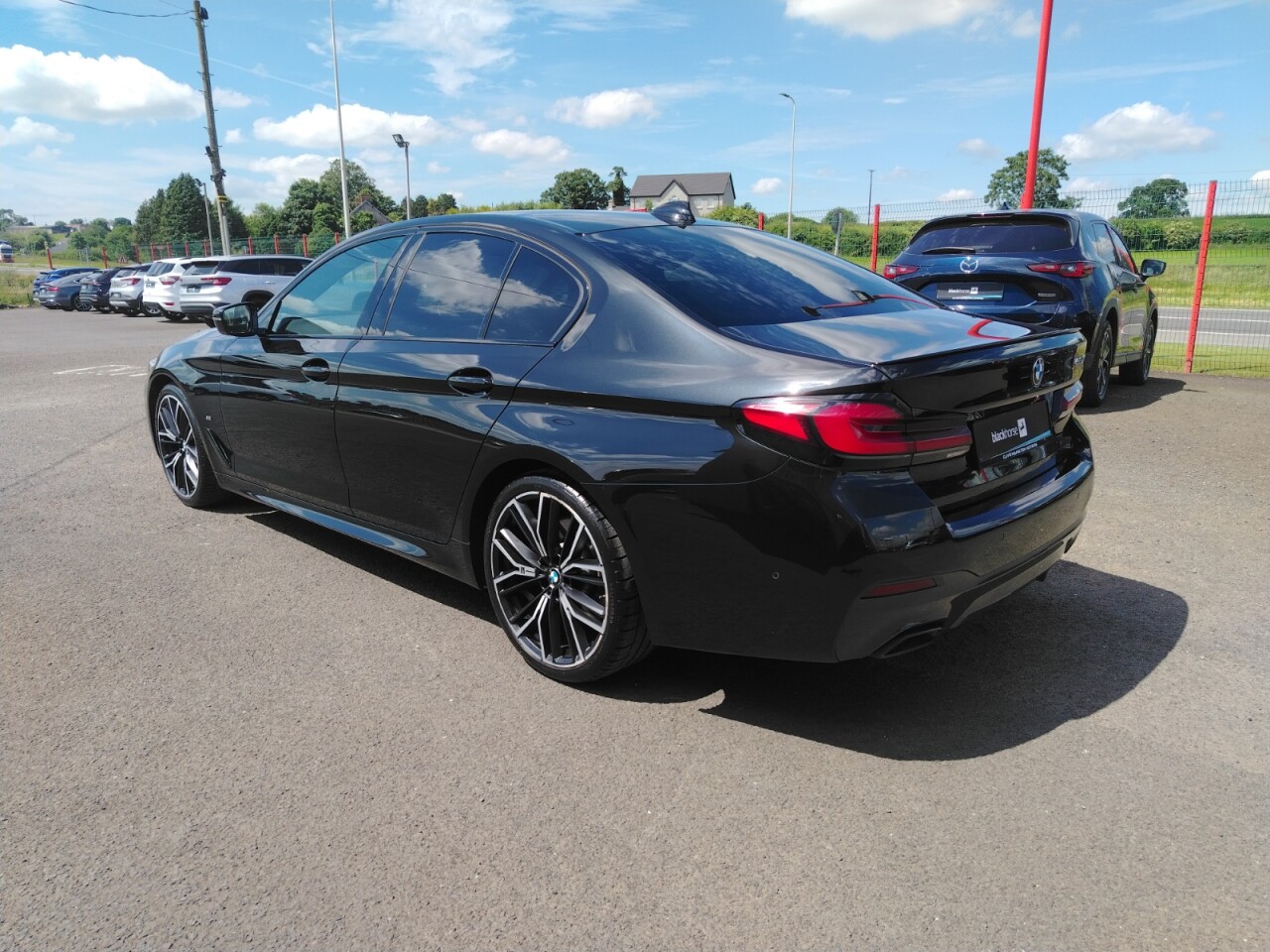 2022 BMW 5 SERIES 2.0 520d MHT M Sport Saloon 4dr Diesel Hybrid Steptronic Euro 6 (s/s) (190 - vehicle photo 26 for sale on PureCar