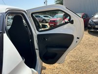 USED 2018 68 TOYOTA AYGO 1.0 VVT-i x-play Hatchback 5dr Petrol Manual Euro 6 (71 ps) Mot 9th May 2027, + Full Service History, 8 Stamps, + 2 Previous Owners, last keeper 2021, + 3 Months Warranty, + ULEZ compliant, + 68 MPG, + Group 7 insurance, + Rear camera, + DAB touchscreen multimedia, + Bluetooth, + USB connection, + Air con, + Hill control assist, + Daytime running lights, + Electric front windows/mirrors, + Isofix