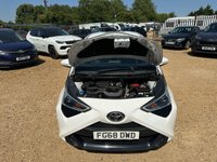USED 2018 68 TOYOTA AYGO 1.0 VVT-i x-play Hatchback 5dr Petrol Manual Euro 6 (71 ps) Mot 9th May 2027, + Full Service History, 8 Stamps, + 2 Previous Owners, last keeper 2021, + 3 Months Warranty, + ULEZ compliant, + 68 MPG, + Group 7 insurance, + Rear camera, + DAB touchscreen multimedia, + Bluetooth, + USB connection, + Air con, + Hill control assist, + Daytime running lights, + Electric front windows/mirrors, + Isofix