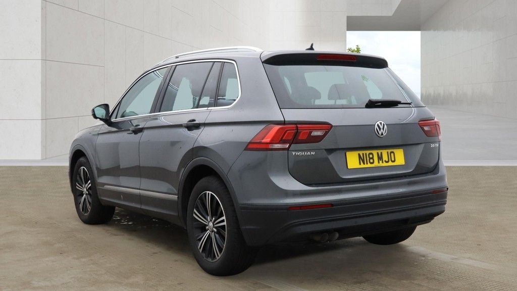 USED 2017 17 VOLKSWAGEN TIGUAN 2.0 TDI BlueMotion Tech SE SUV 5dr Diesel Manual Euro 6 (s/s) (150 ps) SERVICE HISTORY + 2 KEYS