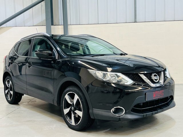 View our NISSAN QASHQAI