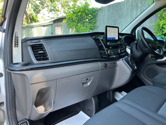 View our FORD TOURNEO CUSTOM