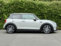 USED 2022 72 MINI HATCH 2.0 Cooper S Exclusive Hatchback 3dr Petrol Steptronic Euro 6 (s/s) (178 ps) One Owner | Genuine Low Miles